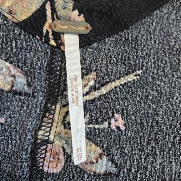 Free People Dream Big Floral Print Jumpsuit Size XS EUC - Picture 14 of 16